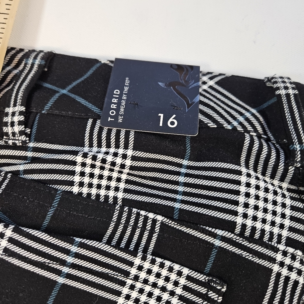 NWT TORRID Size 16 BLACK TEAL PLAID PONTE MULTI ZIP SKINNY ANKLE PANTS POCKET - Picture 5 of 14